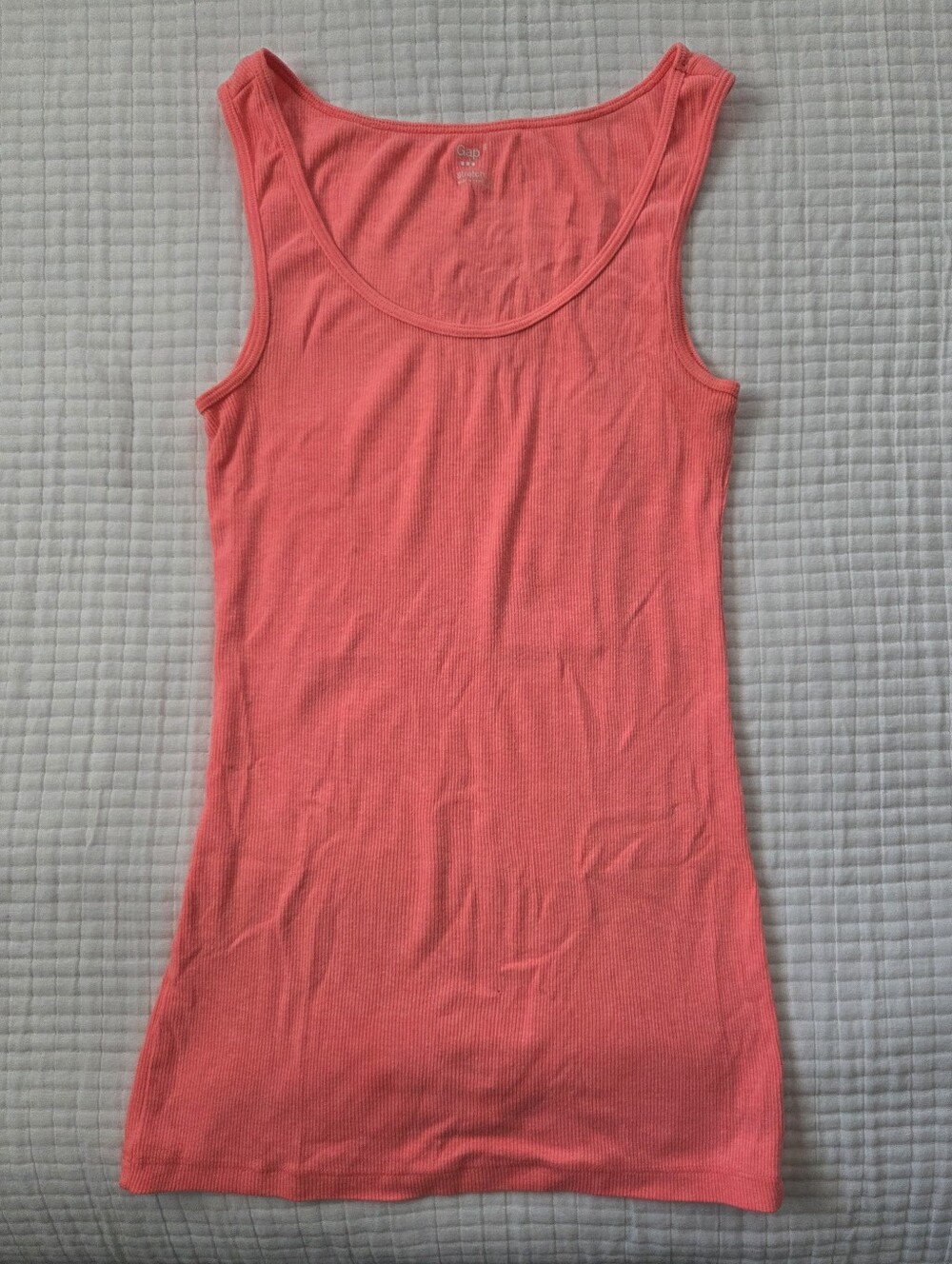 GAP Women's Bright Coral Scoop Neck Ribbed Tank